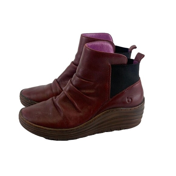 Bionica Gilford Wedge Bootie Pull On Ruched Burgundy Purple Leather Women 9.5 - Picture 1 of 15